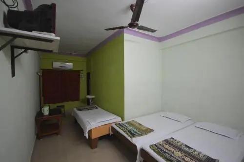Даполи: Hotel Kavijay