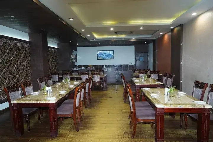 Бахадрабад: Hotel Deep Residency