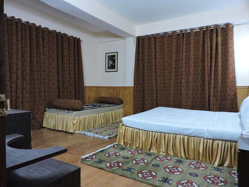 Лачунг: Norling Zimkhang Hotel