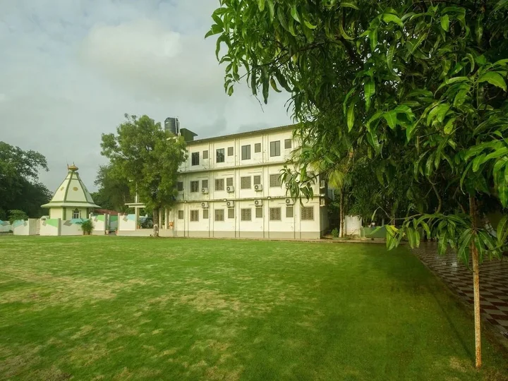 Киим: SAHYADRI