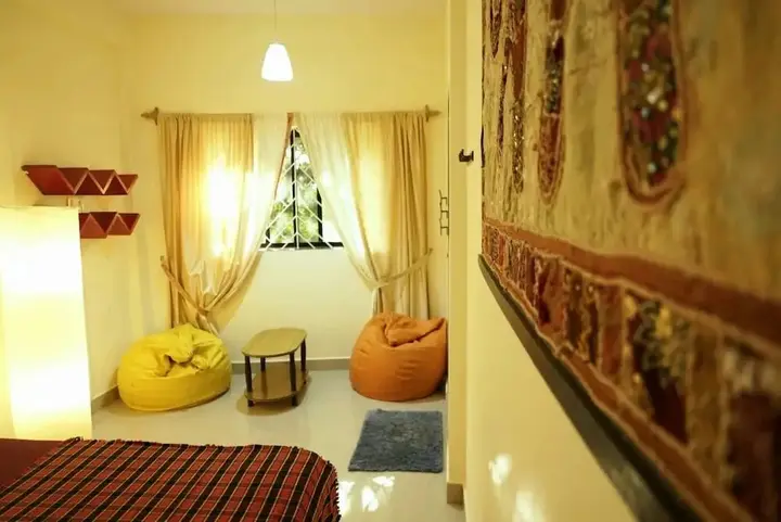 Арамбол: The Noname Guest House
