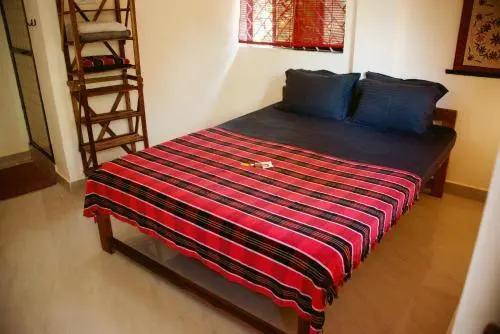 Арамбол: The Noname Guest House