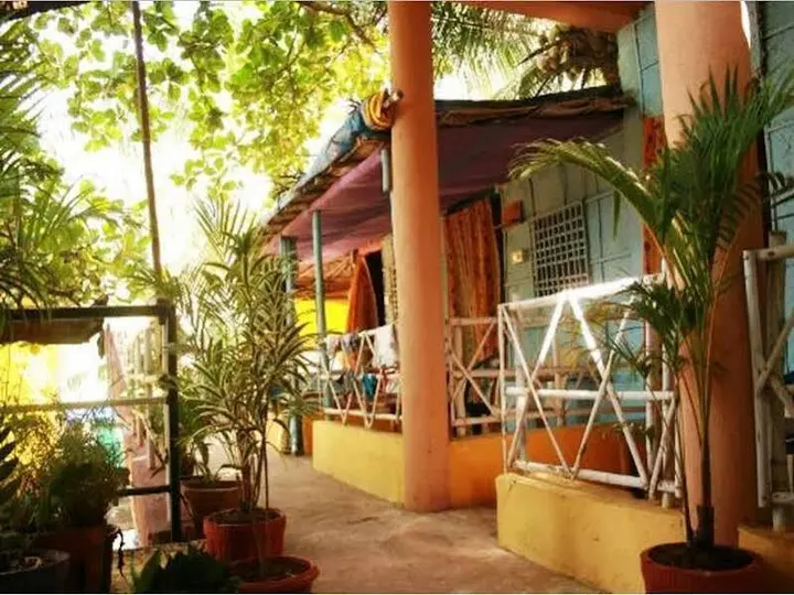 Арамбол: The Noname Guest House
