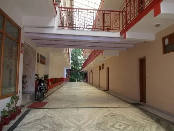 Массури: Hotel Mussoorie Residency by Adb Rooms