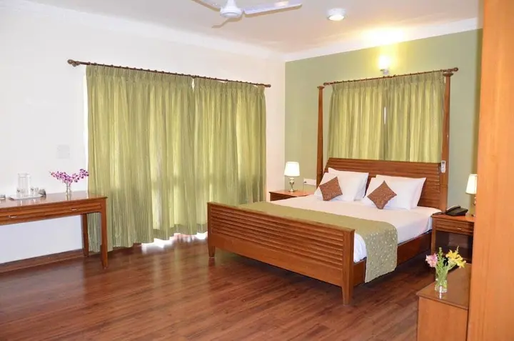 Бангалор: Hotel Trinity Suites