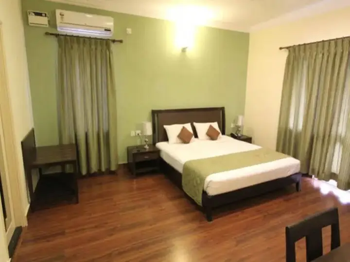 Бангалор: Hotel Trinity Suites