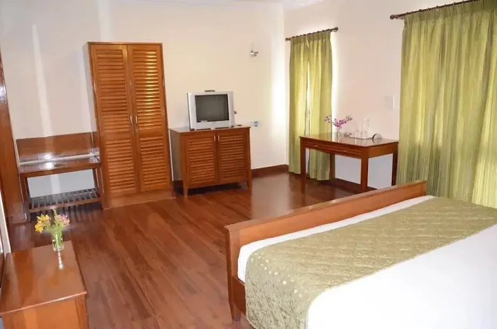 Бангалор: Hotel Trinity Suites