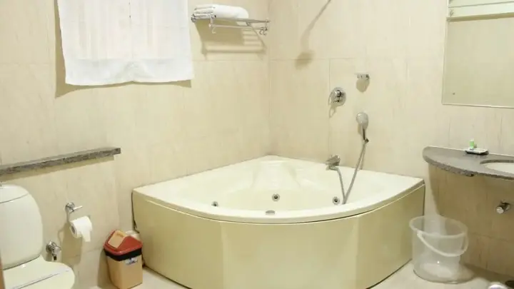 Бангалор: Hotel Trinity Suites