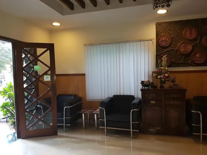 Бангалор: Hotel Trinity Suites