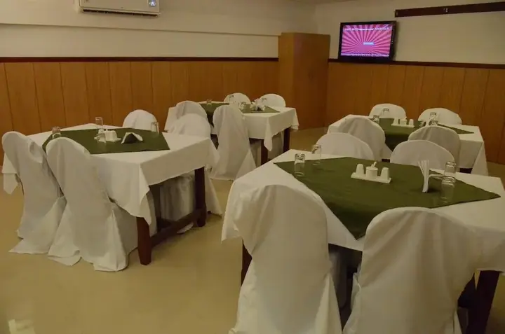 Бангалор: Hotel Trinity Suites