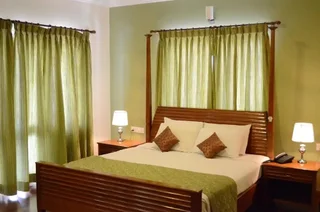 Бангалор: Hotel Trinity Suites
