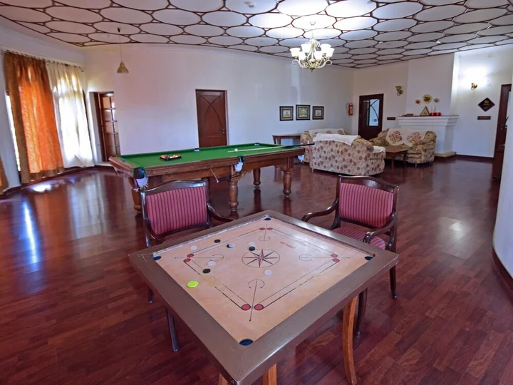 Массури: OYO 2856 Tullahmore Estate