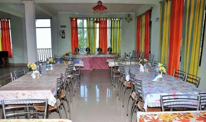 Раникхет: Sahaj Hotel