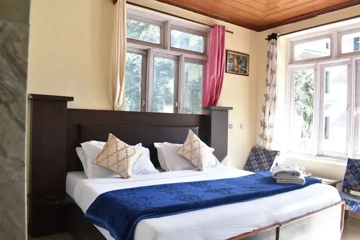 Дармсала: Hotel Omni