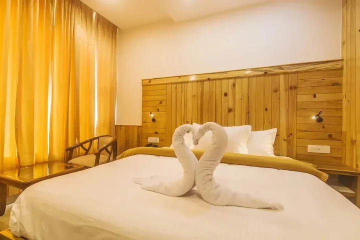 Кангра: The Lodge