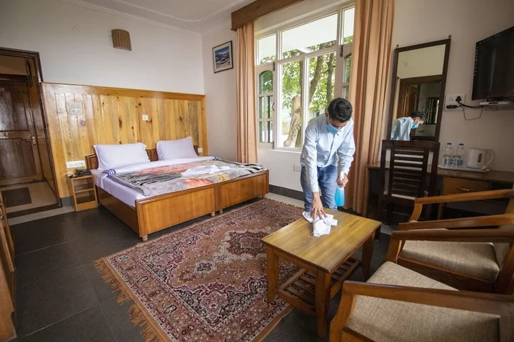 Кангра: The Lodge