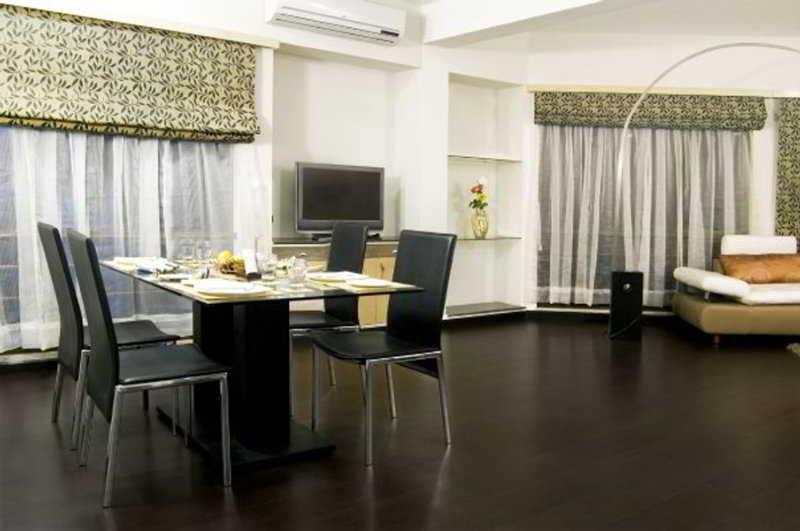 Ахмедабад: OYO 44310 Maninagar Residency