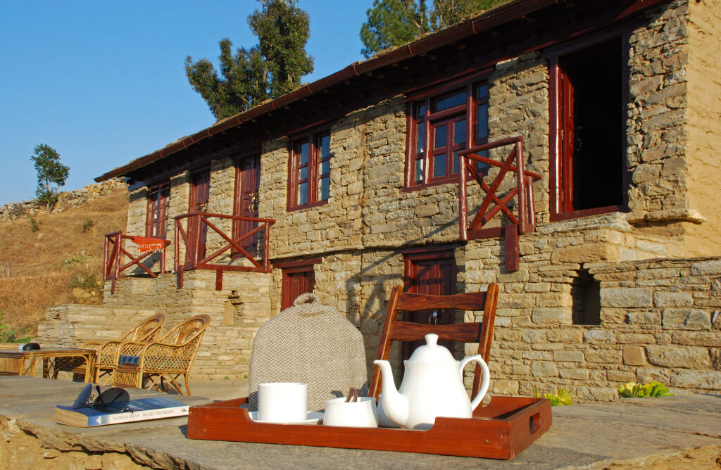 Альмора: Itmenaan Estate