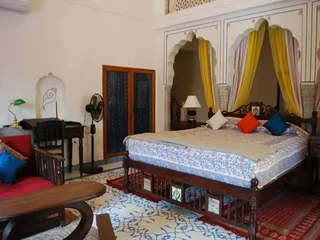 Джайпур: Dera Mandawa Hotel