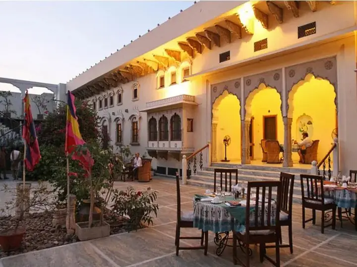 Джайпур: Dera Mandawa Hotel