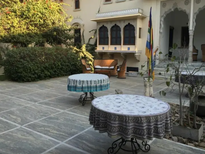 Джайпур: Dera Mandawa Hotel