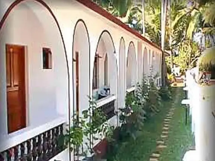 Анджуна: White Negro Beach Resort