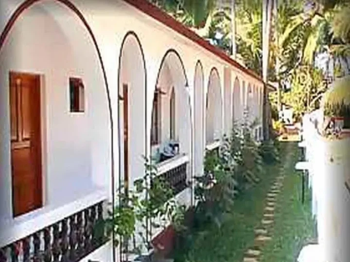 Анджуна: White Negro Beach Resort