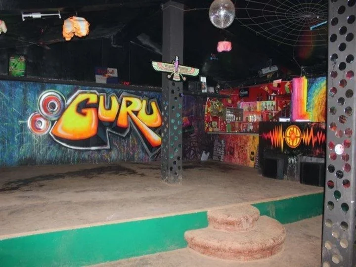 Анджуна: Guru Guest House