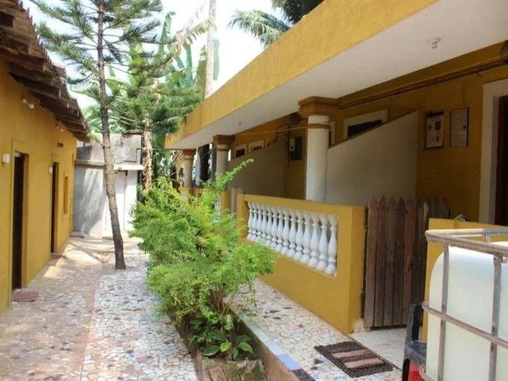 Анджуна: Purushottam Guest House