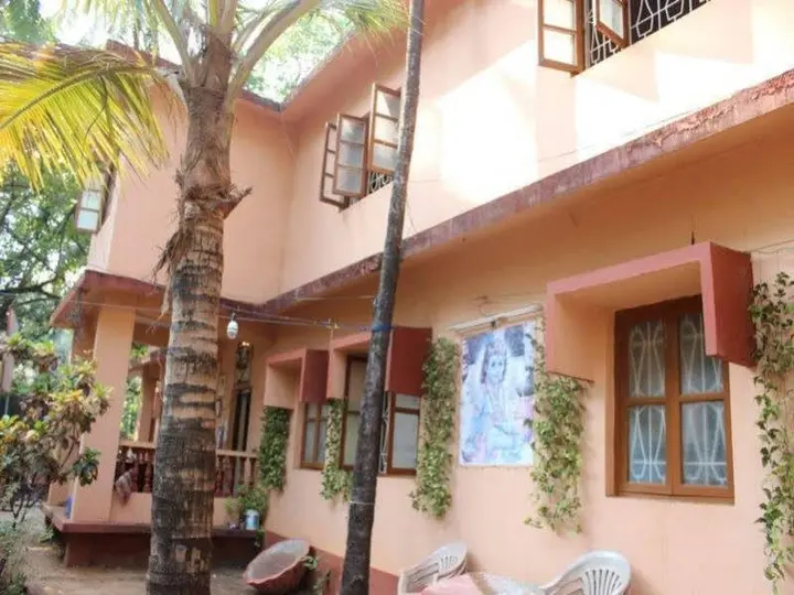 Анджуна: Garden Guest House