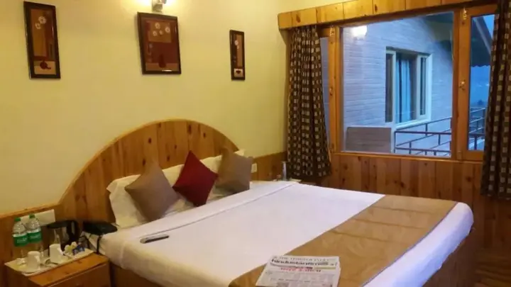 Манали: Lotus Inn River View