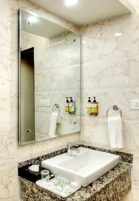 Катра: Hotel Ambassador