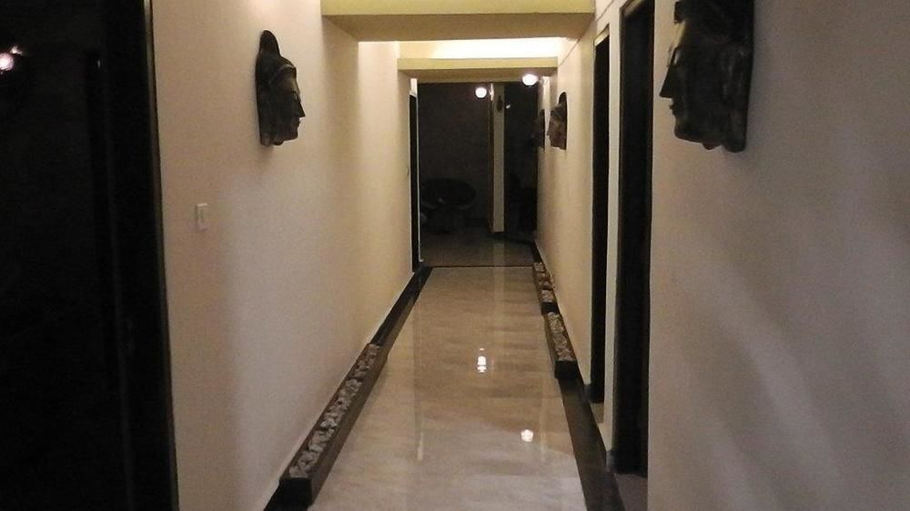 Катра: Hotel Ambassador