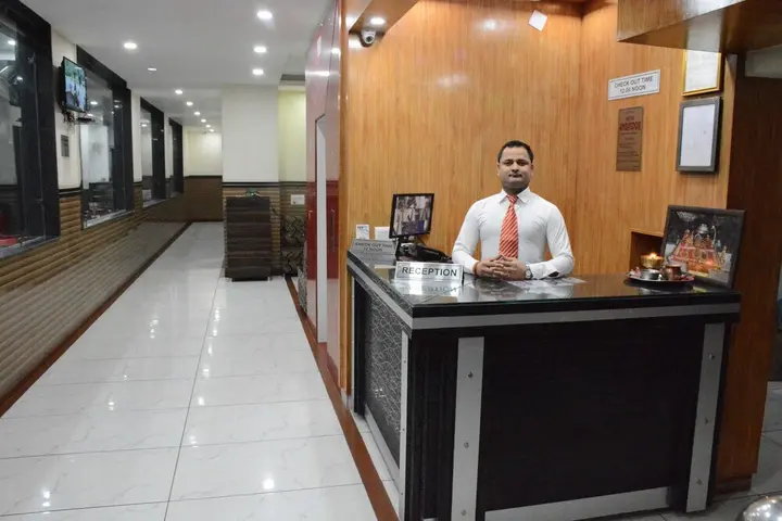 Катра: Hotel Ambassador