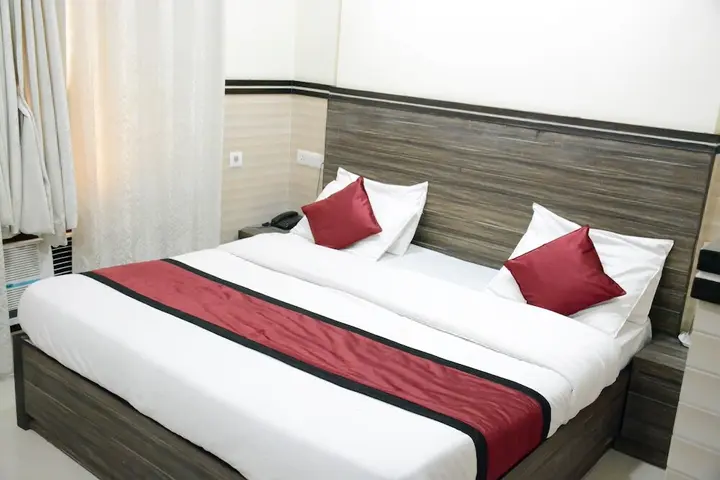 Катра: Hotel Ambassador