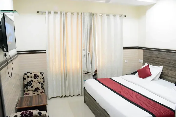 Катра: Hotel Ambassador