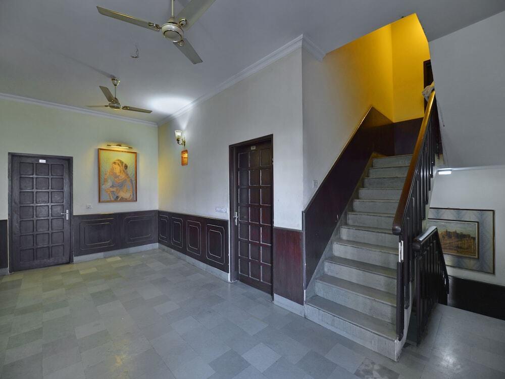 Джайпур: OYO 2072 Hotel Indigo Heritage