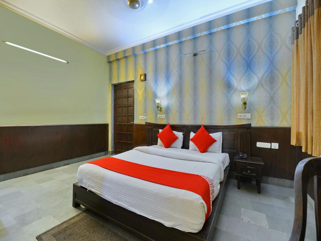 Джайпур: OYO 2072 Hotel Indigo Heritage