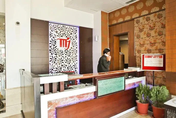Дехрадун: Hotel Mj Residency