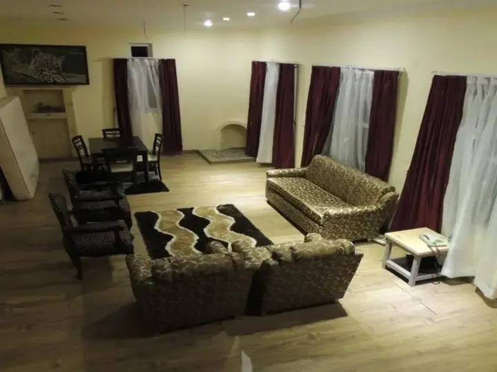 Раникхет: Whispering Heights Hotel