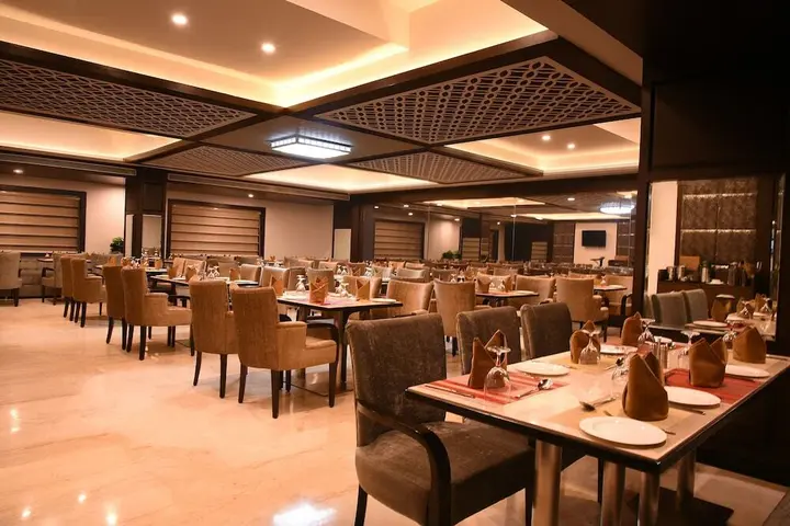 Райпур: Landmark Hotel