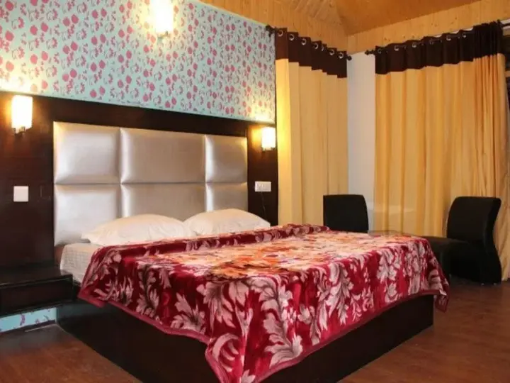 Манали: Six Seasons Hotel