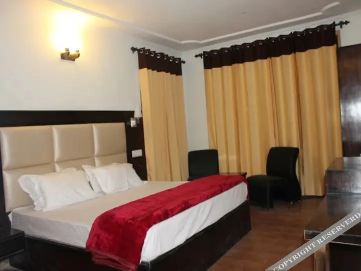 Манали: Six Seasons Hotel