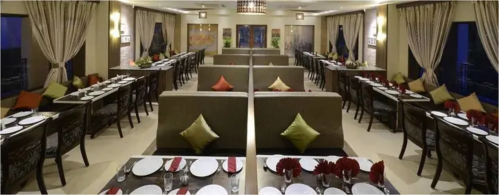 Лонавала: Crystal County Resort