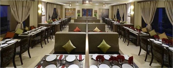 Лонавала: Crystal County Resort