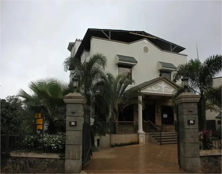 Лонавала: Crystal County Resort
