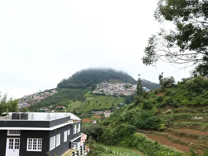 Ути: OYO 1353 The Surya Village