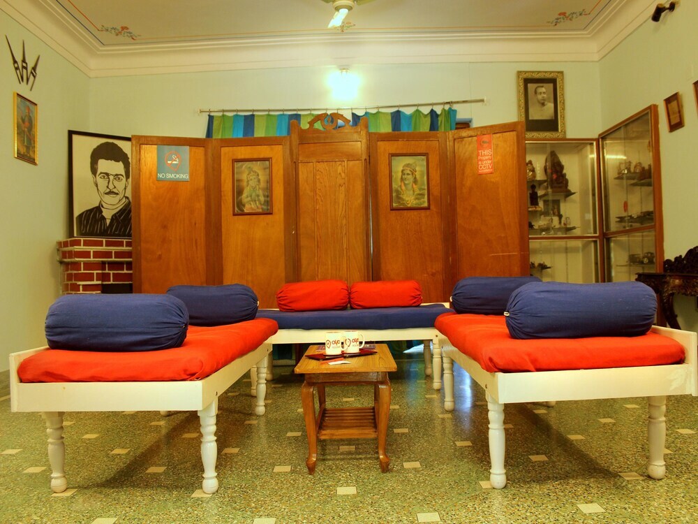Удаипур: Oyo 1587 Ambavgarh Palace