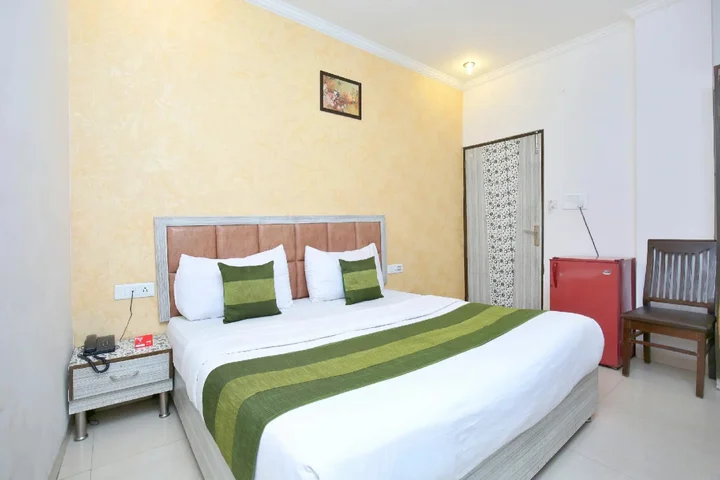 Амритсар: OYO 1605 Hotel Axis Inn