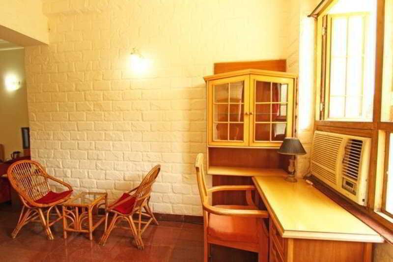 Мумбаи: The Cottage